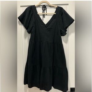 Old Navy Crinkle Gauze Black V-Neck Dress